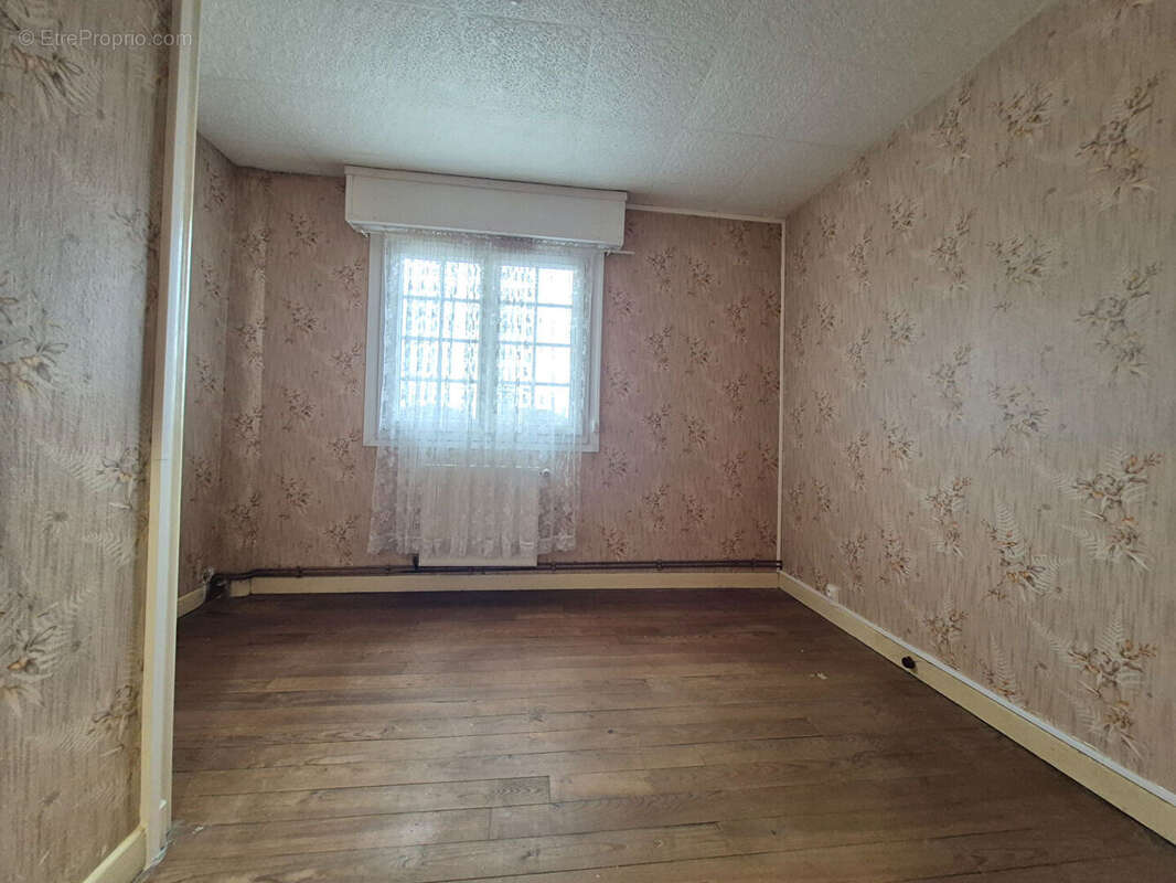 Maison à DOUCHY-LES-MINES