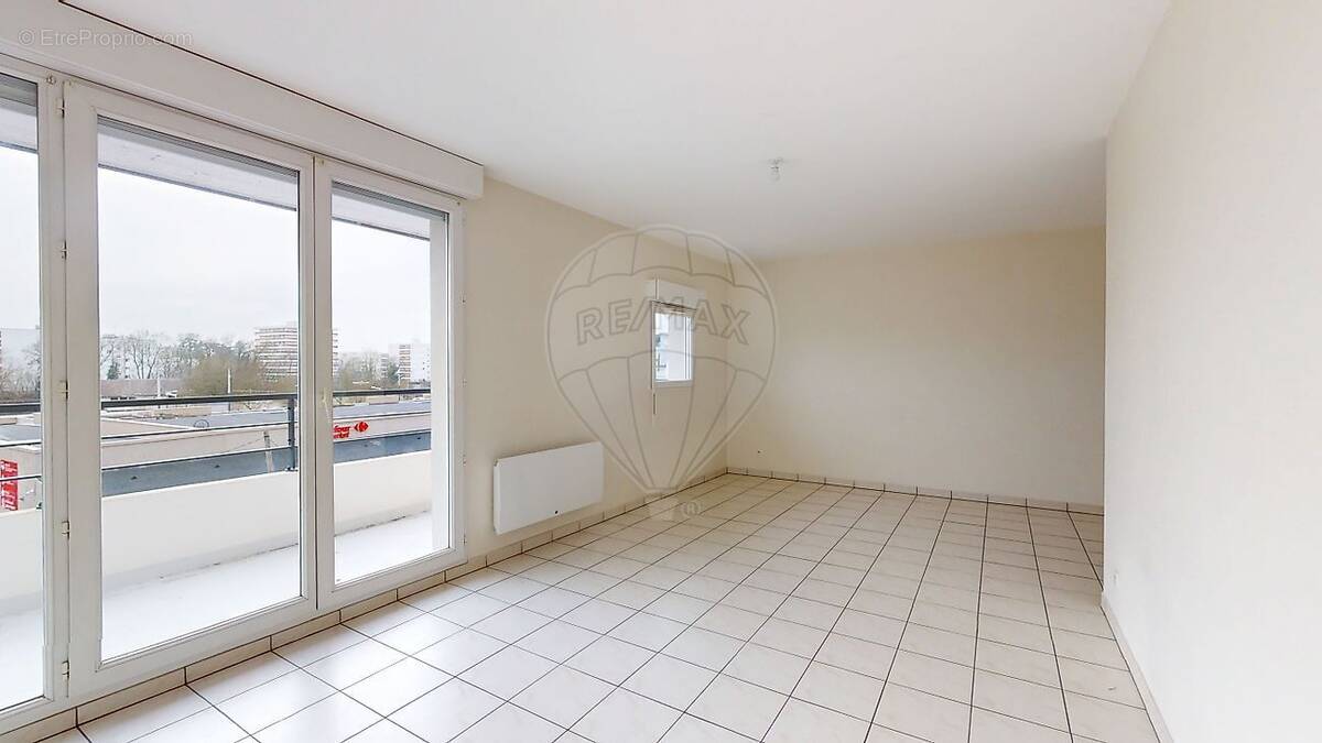 Appartement à SAINT-JEAN-DE-BRAYE