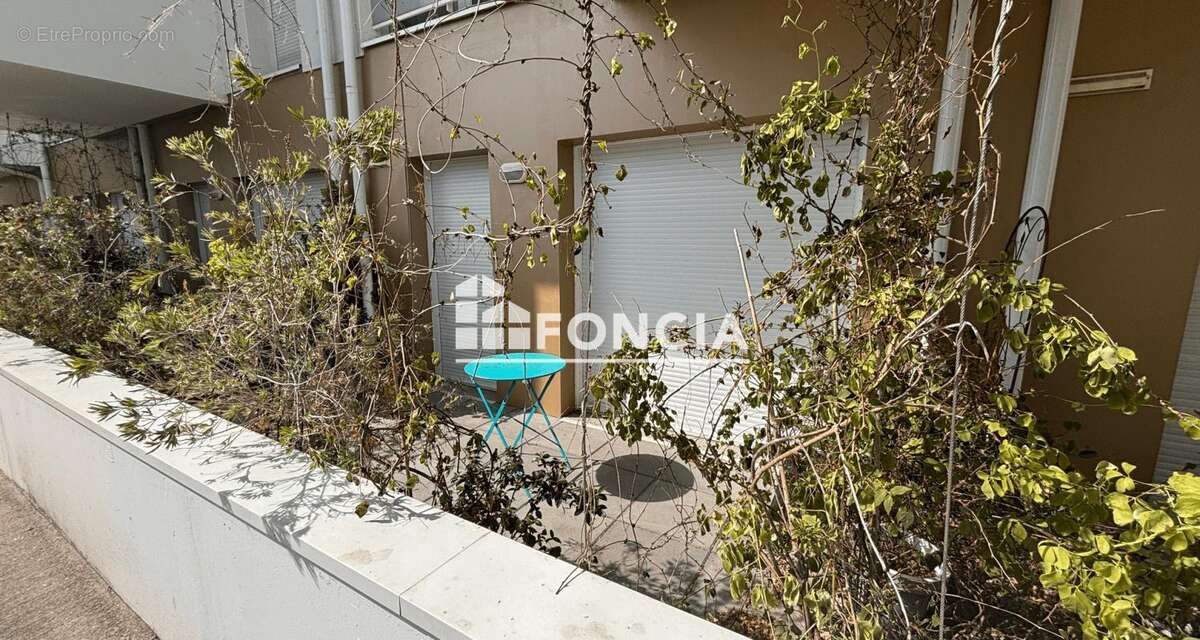 Appartement à SENE