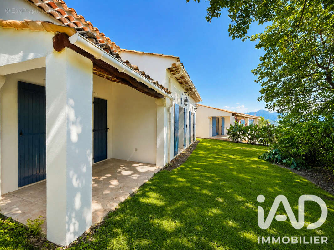 Photo 2 - Maison à LE BROC