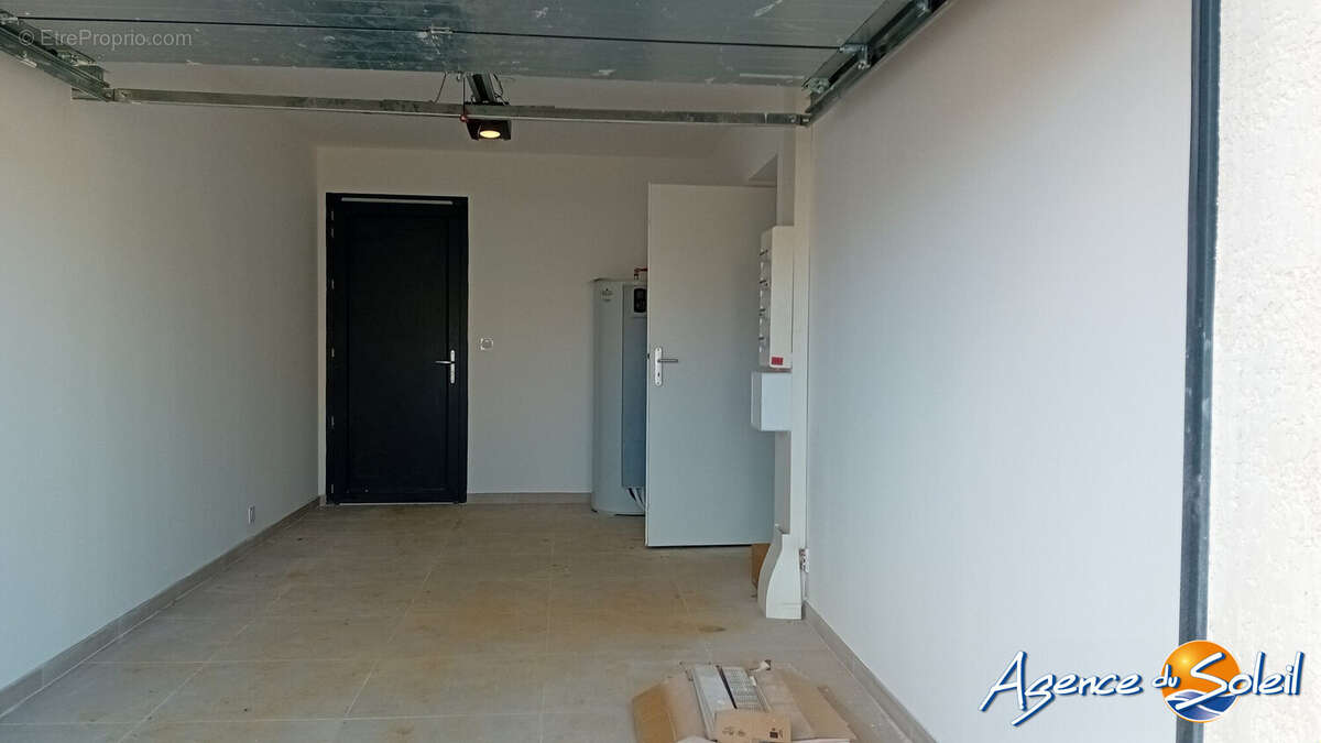 GARAGE - Maison à SAINT-ANDRE-DE-ROQUELONGUE