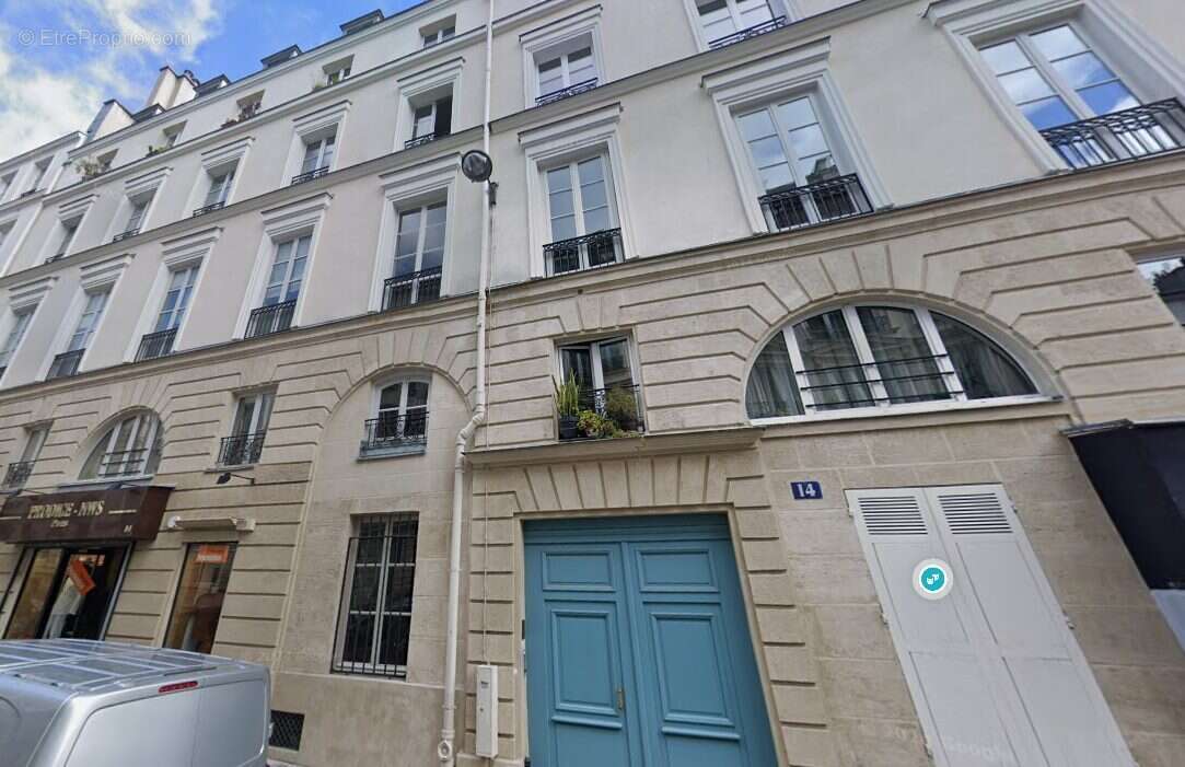 Appartement à PARIS-3E