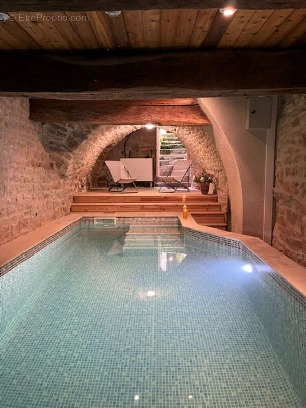 Maison à LONS-LE-SAUNIER