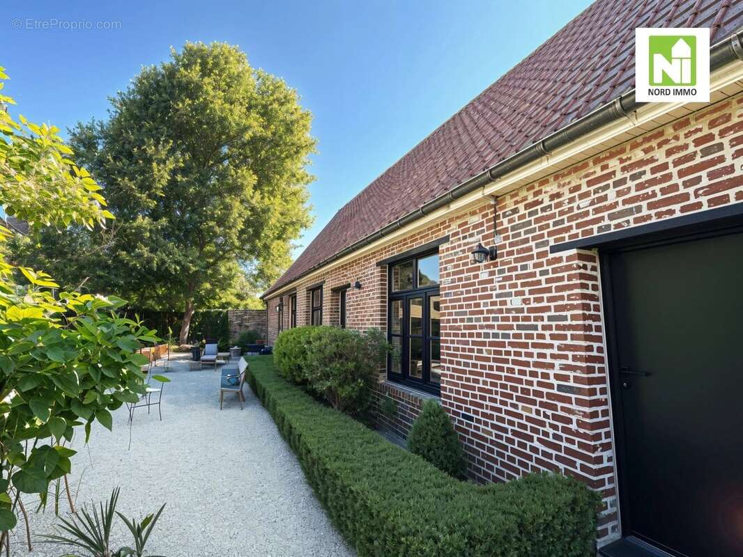 Semi plain pied - 180 m² - T5 - photo 2