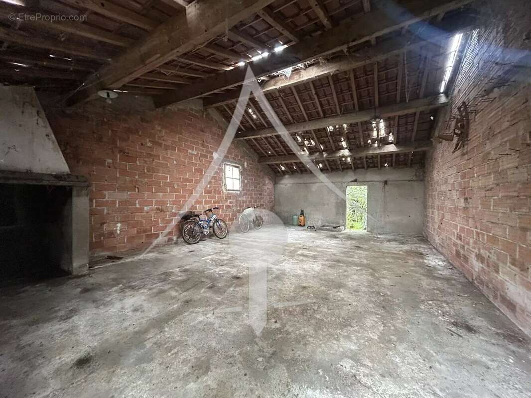 Maison à LAVERNOSE-LACASSE