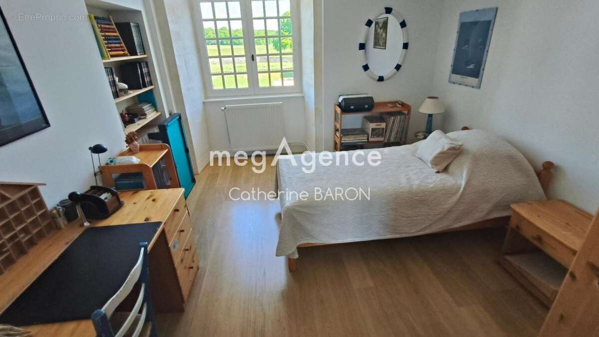 Appartement à SAINTES