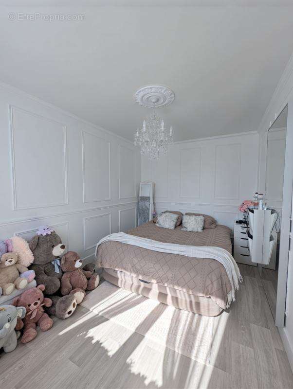 Appartement à PIERRE-BENITE