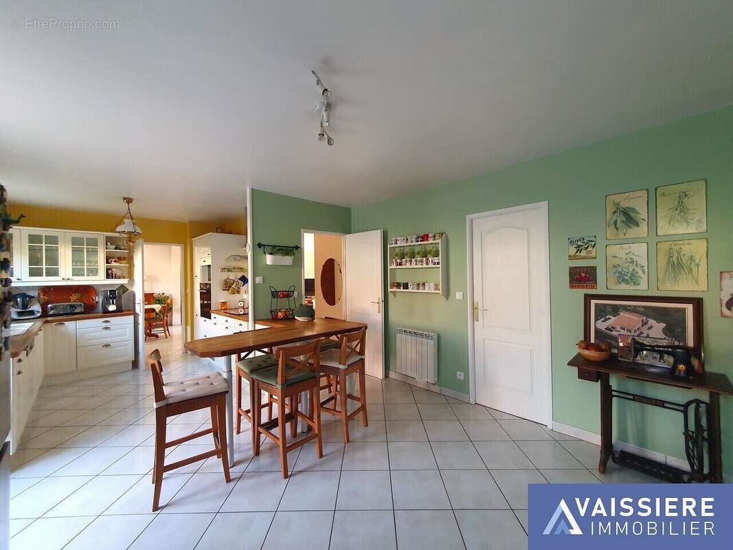 Maison à MONTIGNY-LE-BRETONNEUX