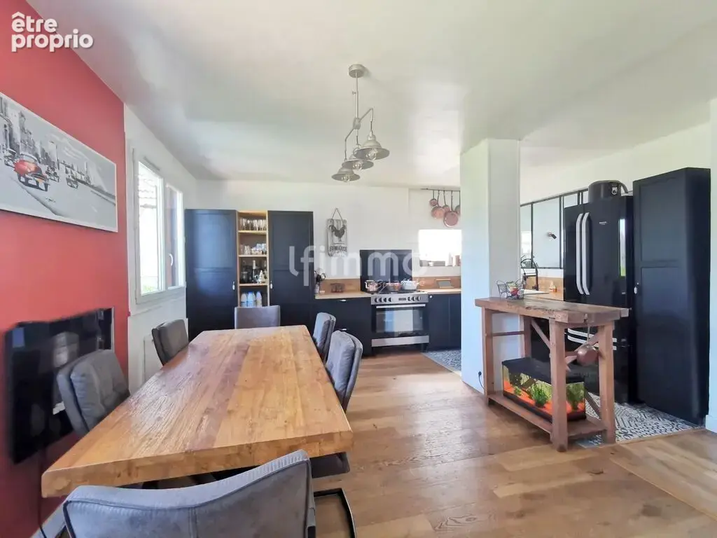 Exclusivité - Champigny Village - Maison 7P 180M² - photo 4