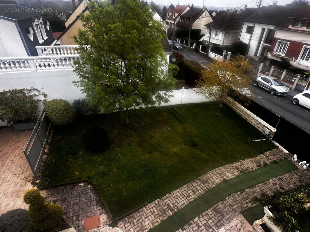 Maison à ORMESSON-SUR-MARNE