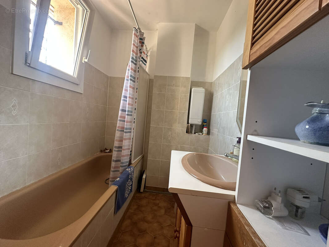 Maison 100 m2 avec piscine a puget sur argens - photo 15
