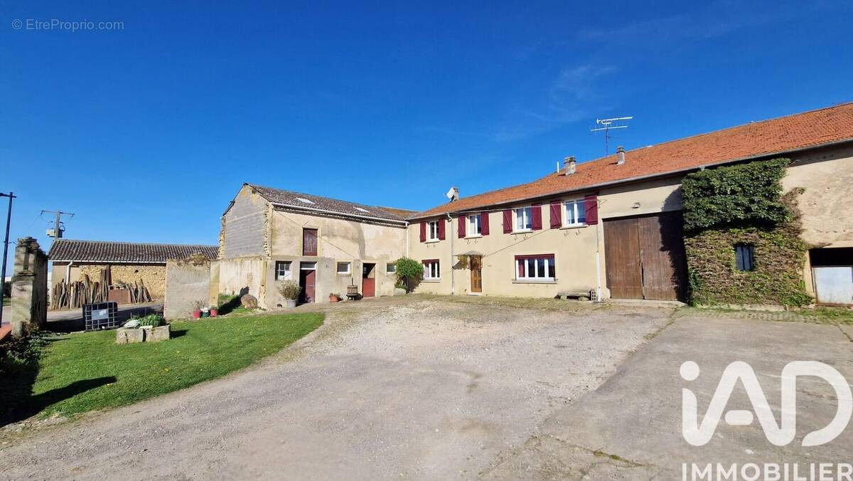 Photo 1 - Maison à CHAMBLEY-BUSSIERES