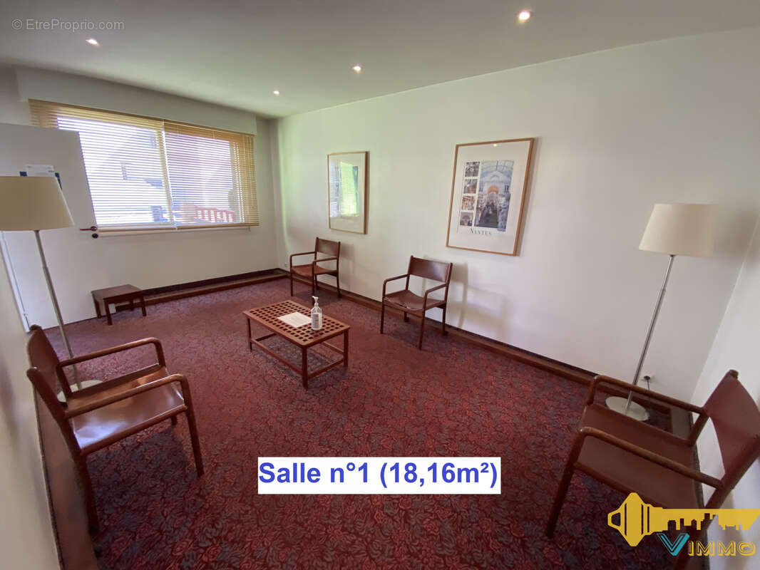 Cabinet / Local Professionnel 119,45m2 - 7 places de parkings - photo 4