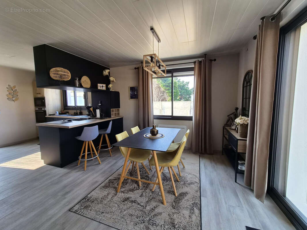 En limite de Boisvinet - 2 chambres + espace couchage - piscine - photo 2