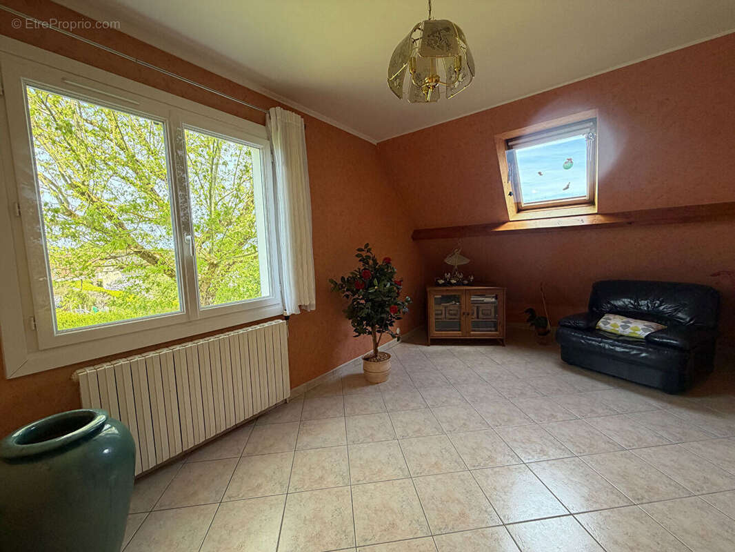 Maison à LES BREVIAIRES