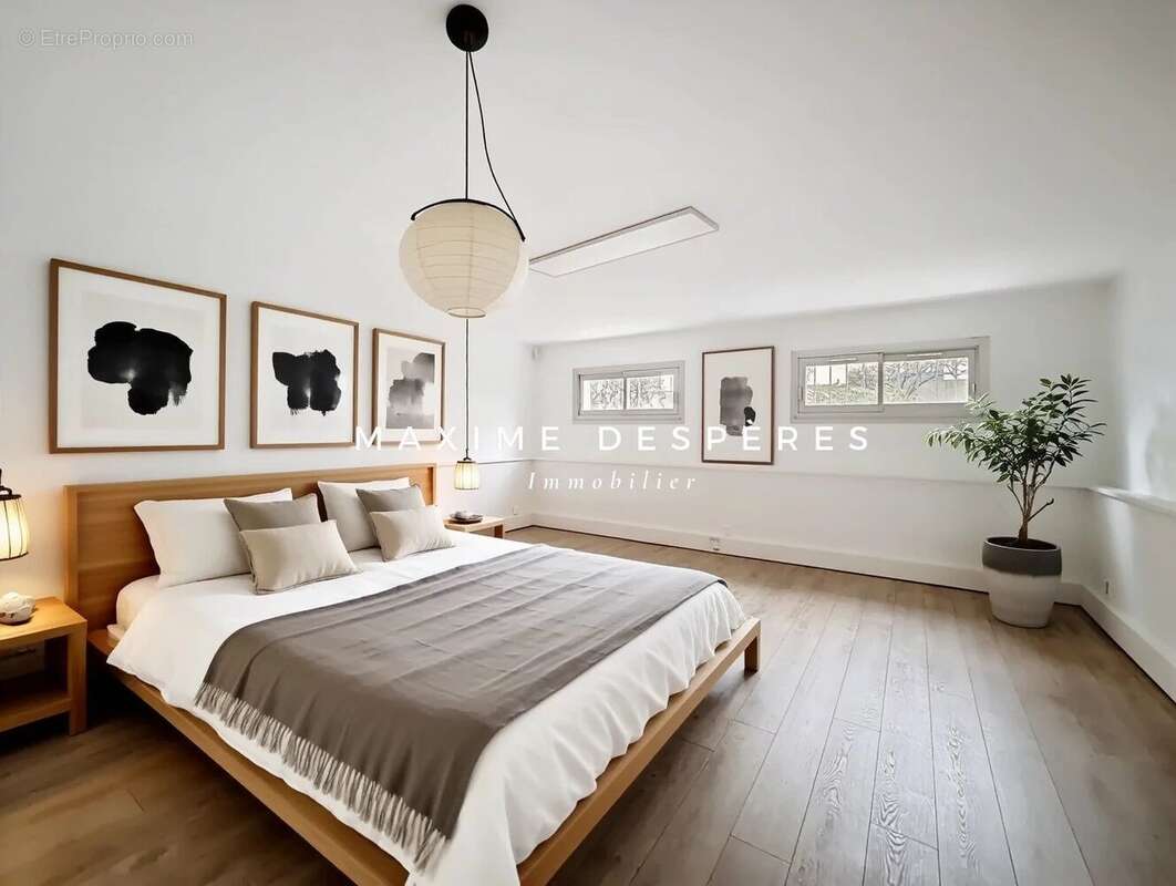 Appartement à COURBEVOIE