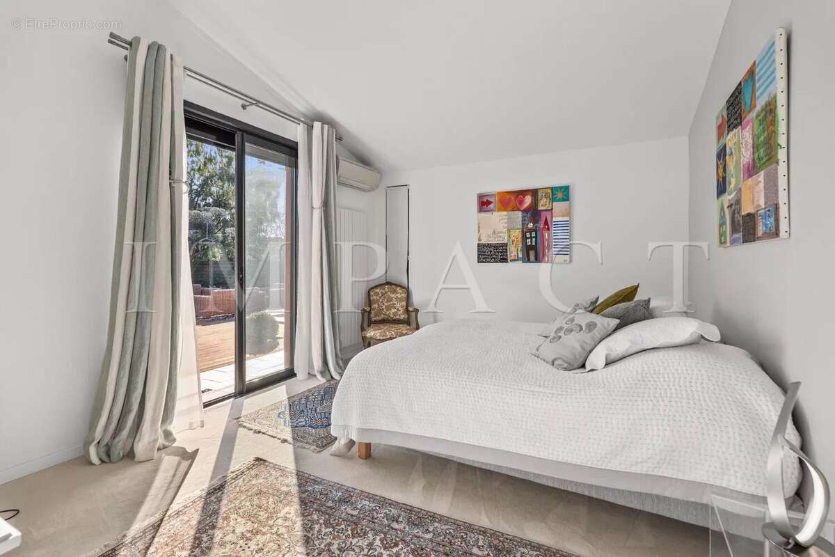 Maison à MOUGINS