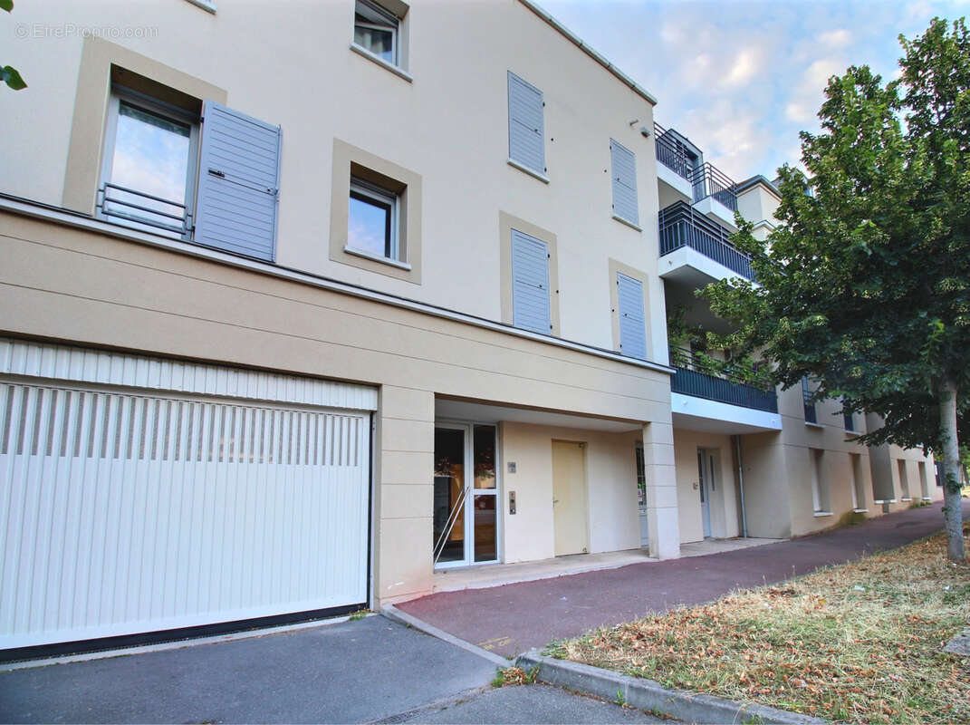 Appartement à MAISONS-LAFFITTE