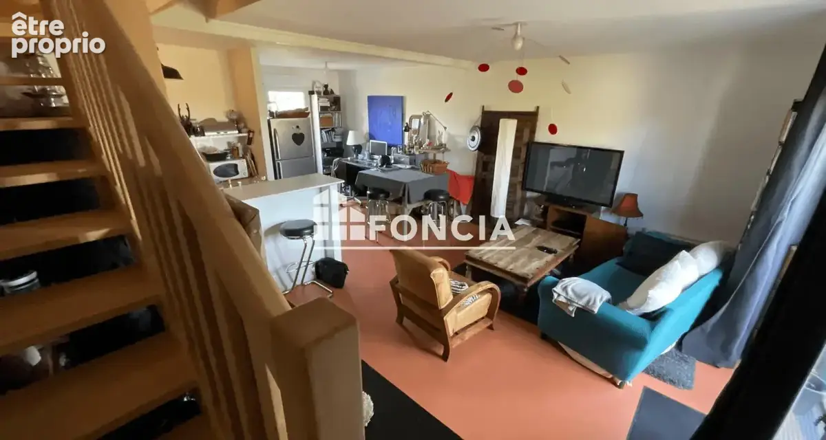 SAINT-JOSEPH DE PORTERIE : Appartement T4 Duplex traversant avec terrasse, balcon et stationnement couvert à proximité des comme - photo 5