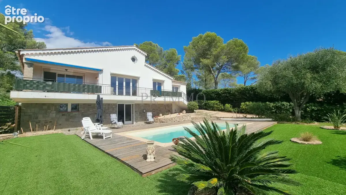 Photo Maison à Saint-Raphael au prix de 870 000€