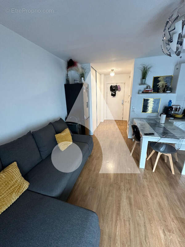 Appartement à VILLENEUVE-LA-GARENNE