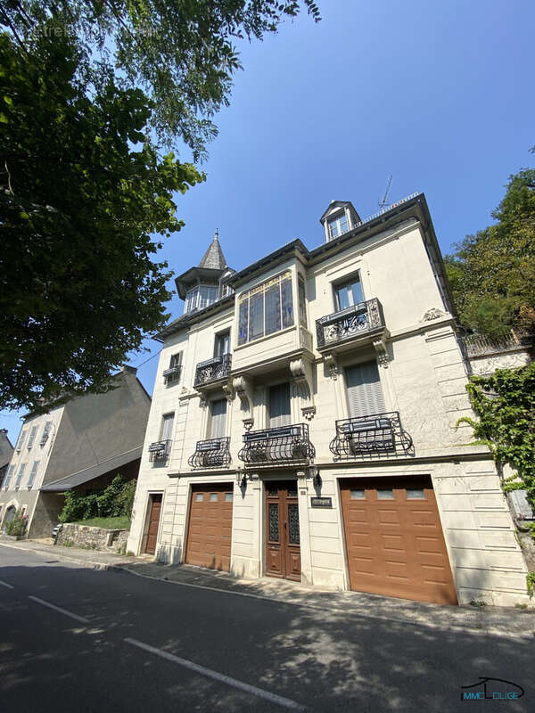 Maison 180 m² à Estaing  - photo 2