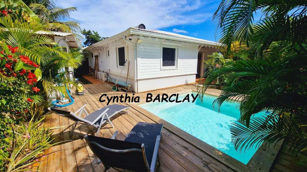 Maison à LES TROIS-ILETS