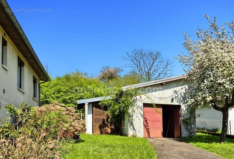 Maison à EVETTE-SALBERT
