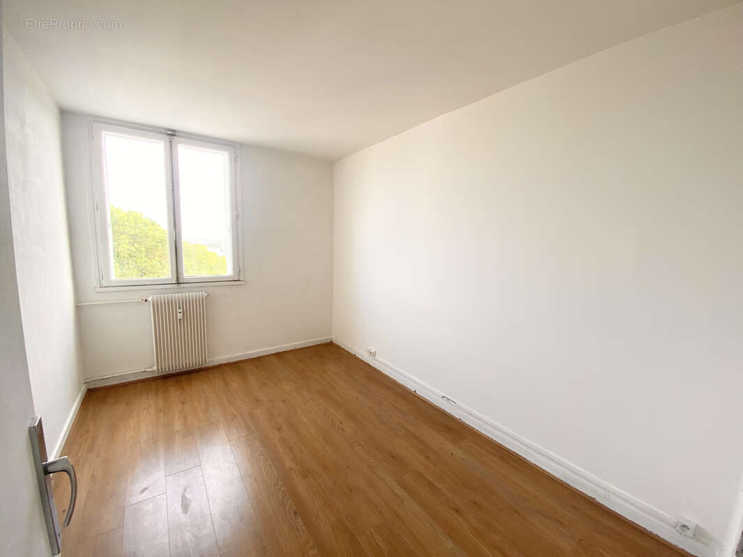 Appartement à LE RAINCY