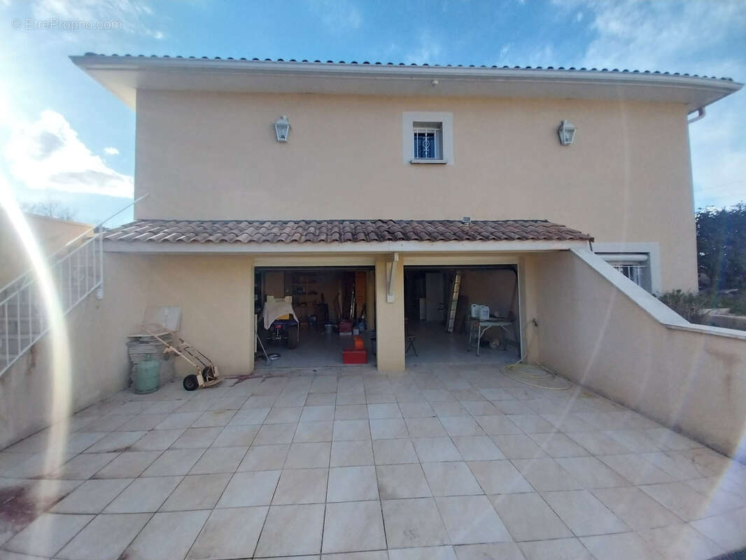Maison à CASTRES-GIRONDE