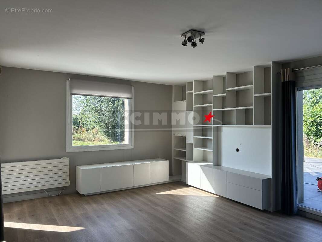 Maison à DREMIL-LAFAGE