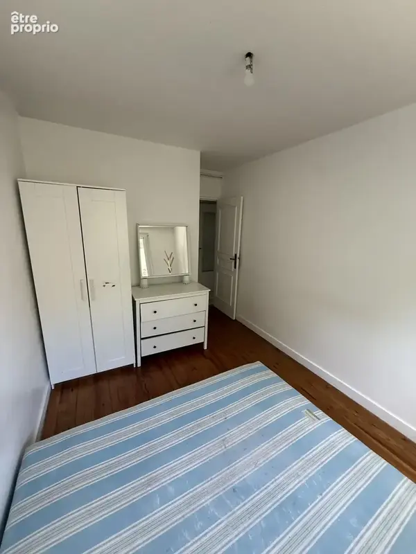 Appartement 54 m² à Le Chambon-Feugerolles  - photo 8