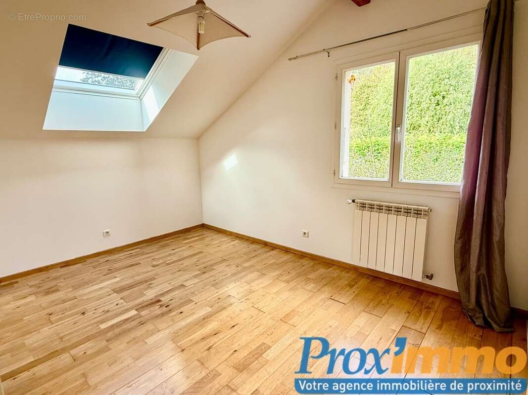 Maison à SAINT-AUPRE