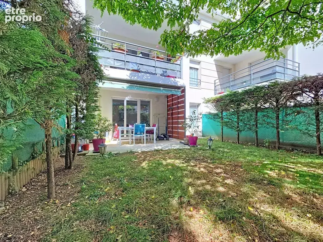 Appartement avec jardin - 3 chambres - Terrasses - Garage double - photo 5