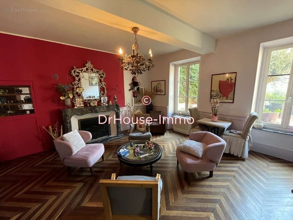 Maison à VILLENEUVE-MINERVOIS