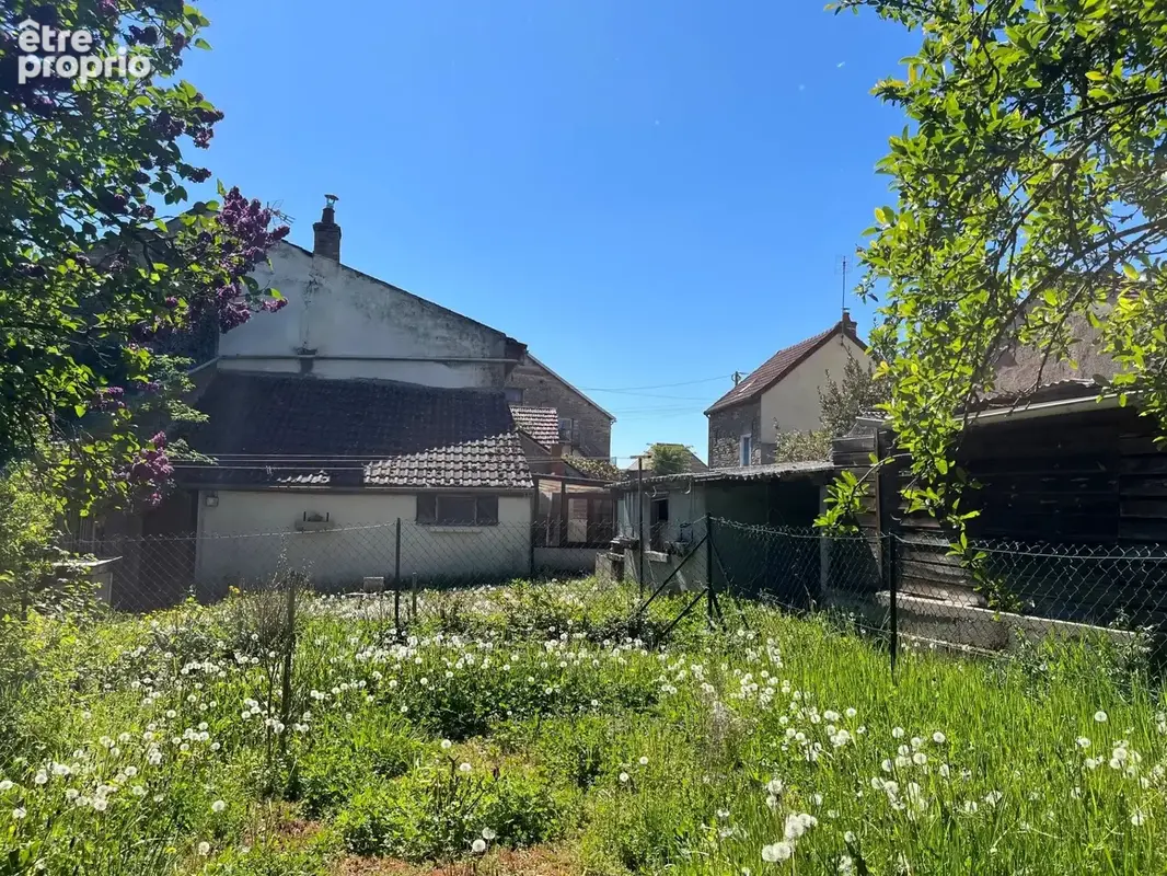 Maison ancienne avec 3 chambres et jardin - photo 2