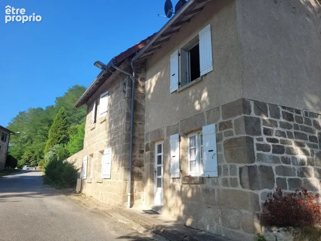 Maison à NEDDE