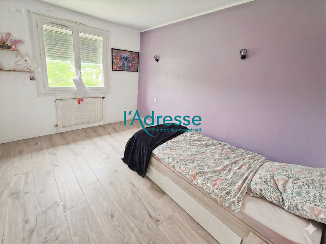 Maison à MONTREVAULT