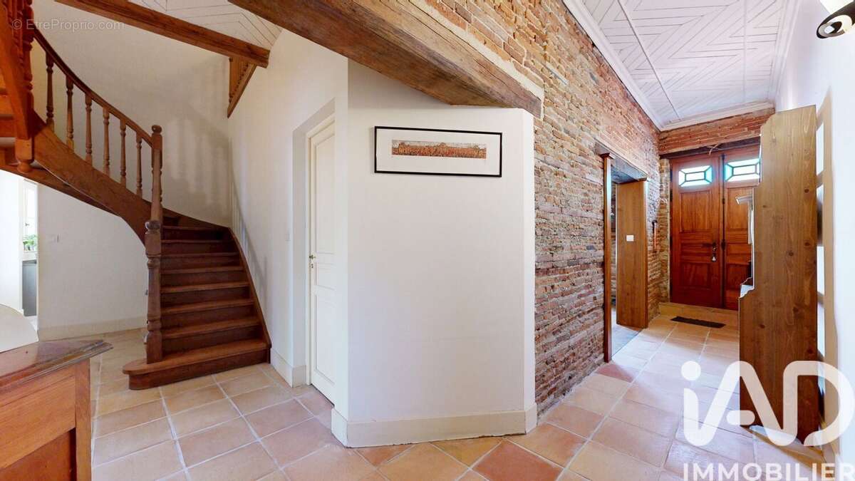 Maison 343 m² à Pechbonnieu  - photo 4