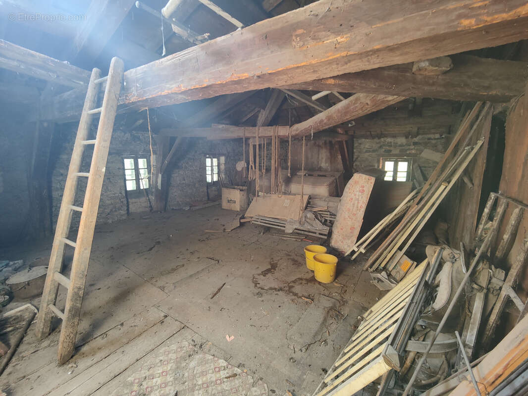 Maison à PAULHAGUET