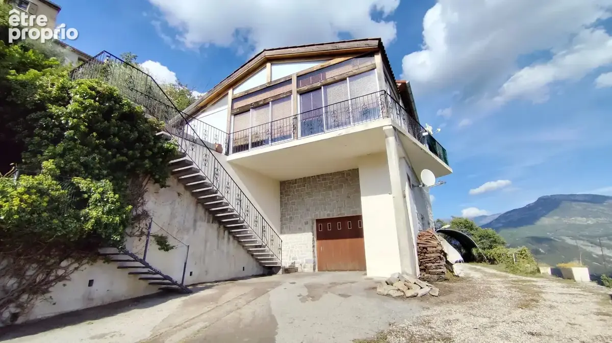 Photo Maison à Castellet-Les-Sausses au prix de 335 000€