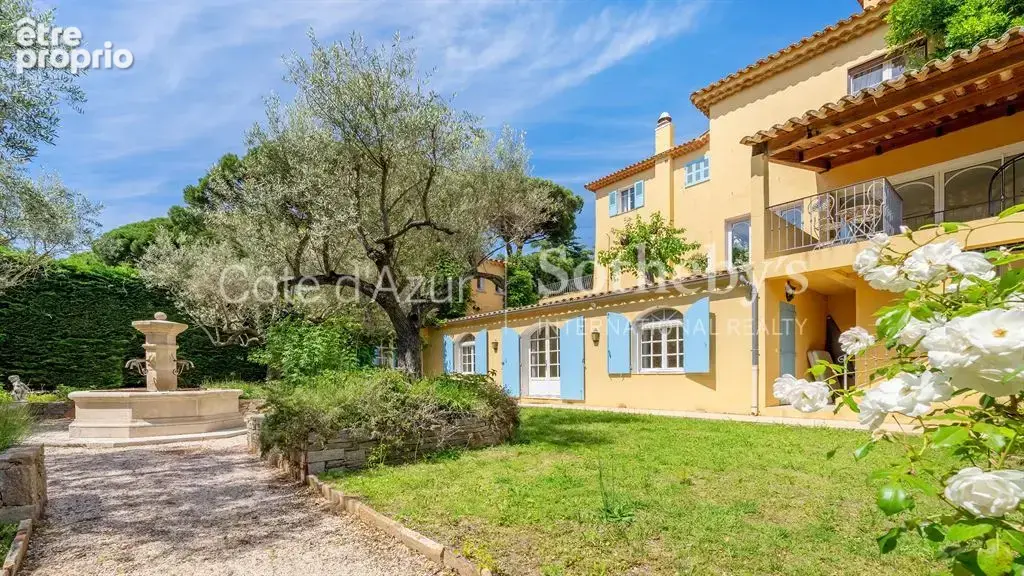 Exclusivité Côte d’Azur villa d’exception à Sainte-Maxime, proche mer et centre-ville - photo 6