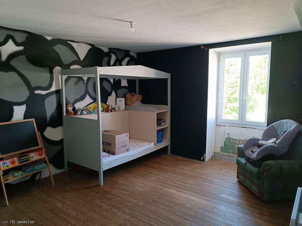 Maison à RUFFEC