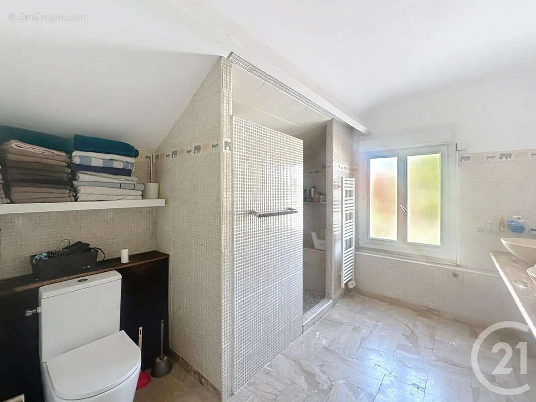 Maison 167 m² à Garges-Les-Gonesse  - photo 10