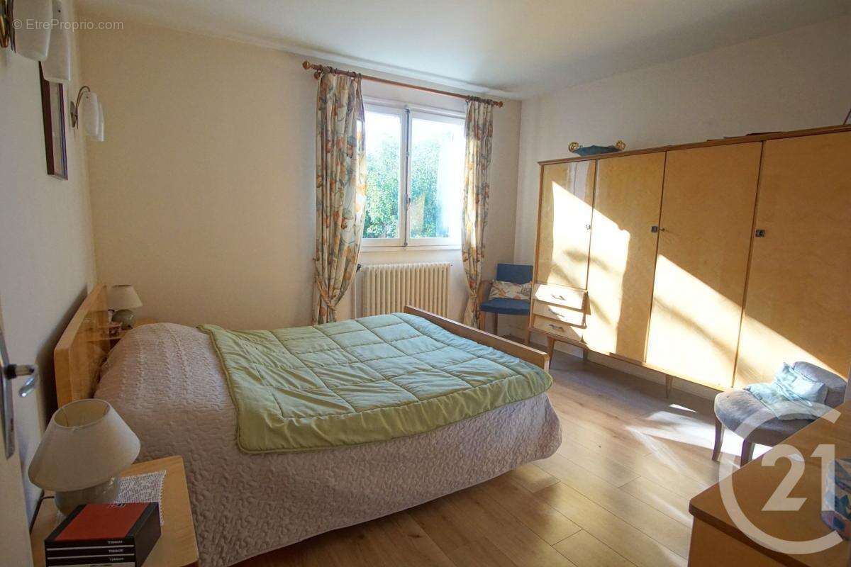 Maison à CHOISY-LE-ROI