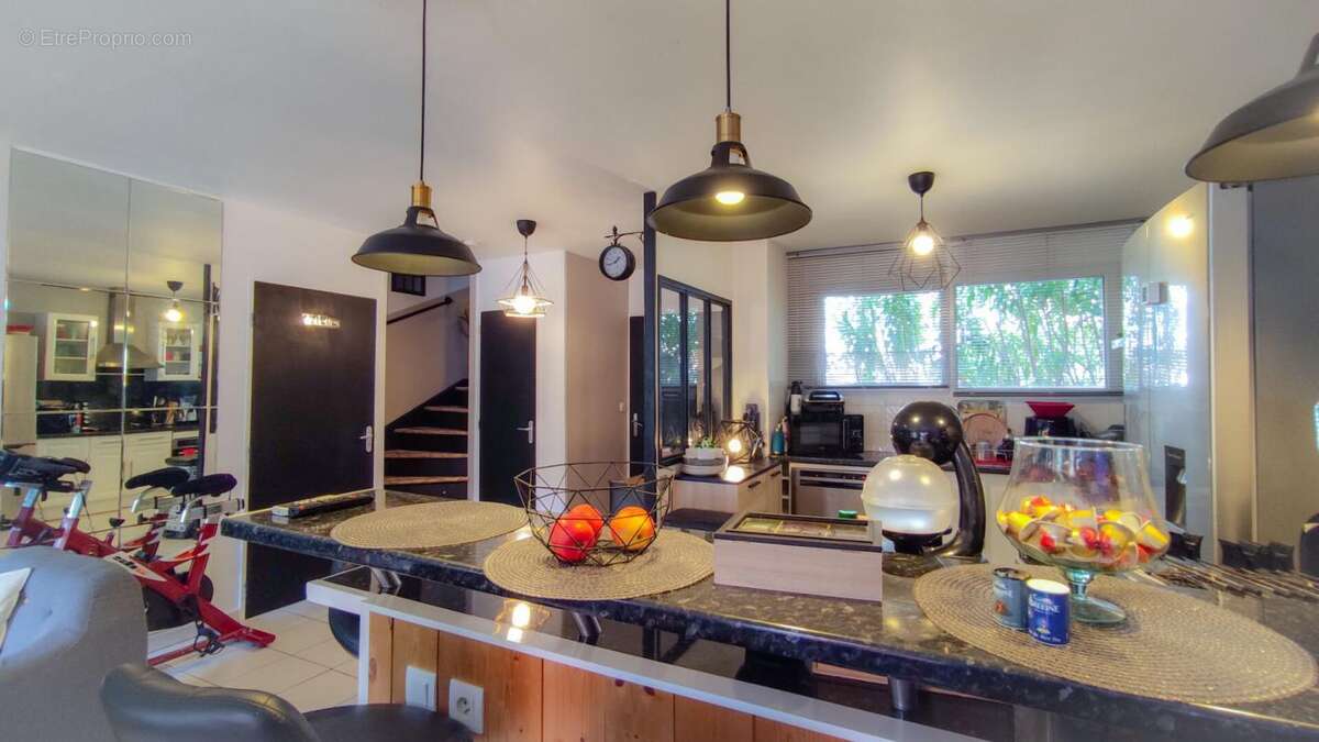 Maison à LA LONDE-LES-MAURES