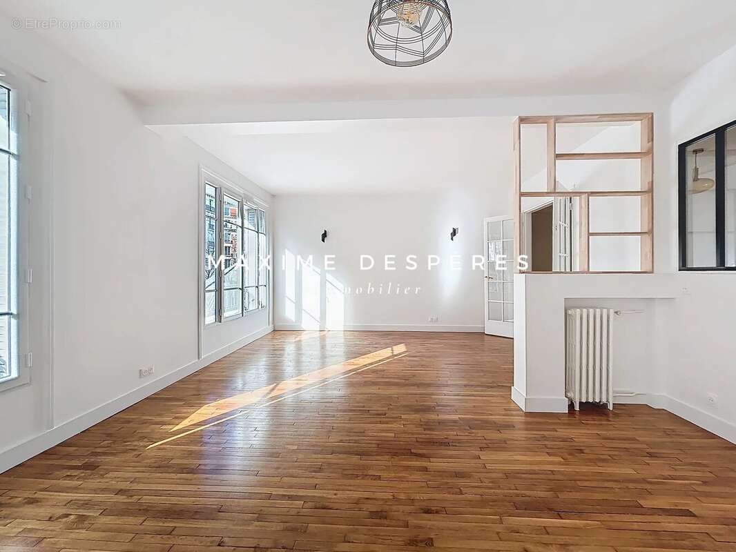 Appartement à PARIS-11E