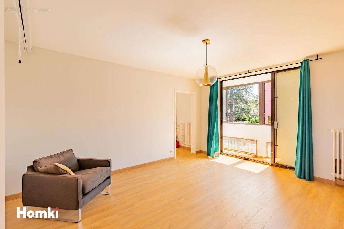 Appartement à RAMONVILLE-SAINT-AGNE