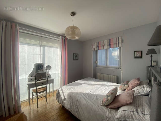 Proximite commerces, ecoles, colleges et pole medical - photo 11