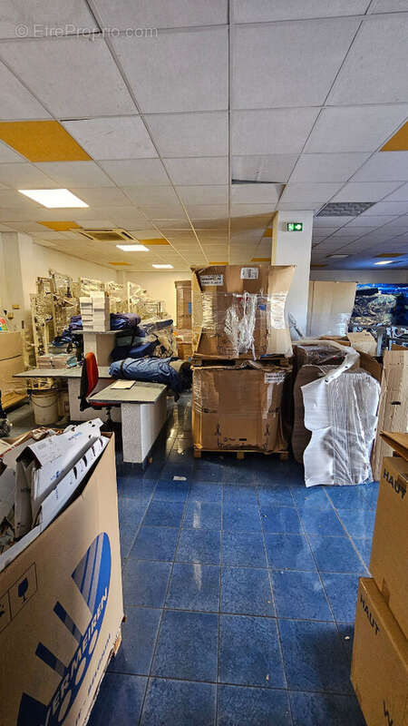 Commerce à LA POSSESSION